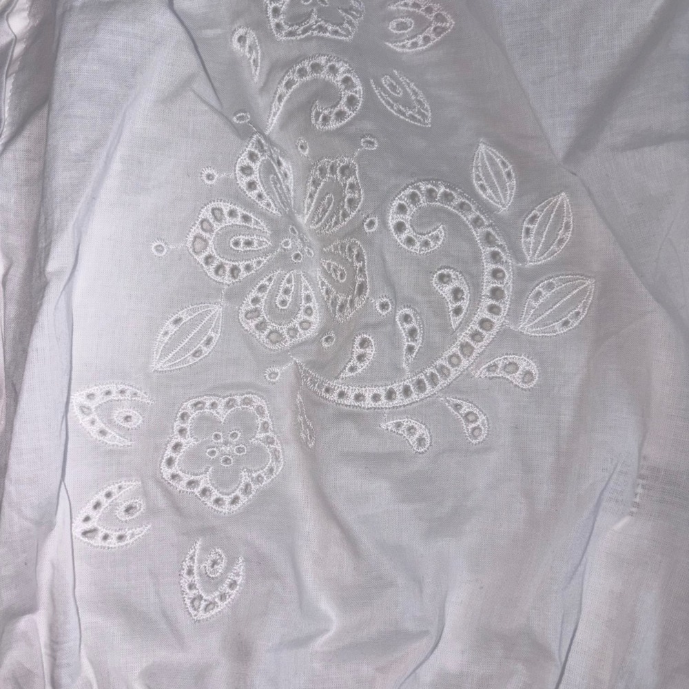 Parker White Eyelet Tie-Front Sleeveless Blouse - Picture 10 of 10